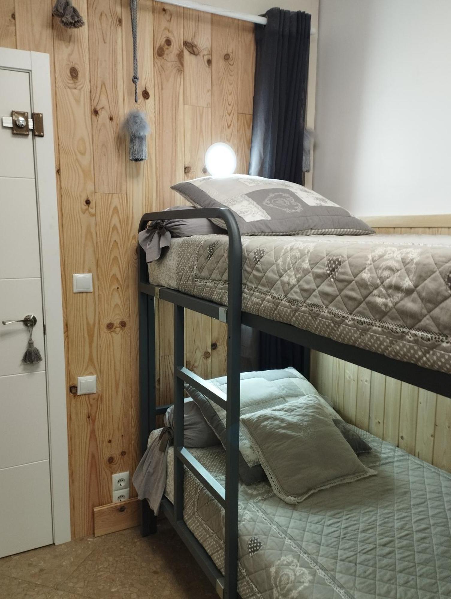 Chambres D'Hotes Chez Catherine A Reus Chambre De Paris Avec Salle De Bains Privee Eksteriør billede