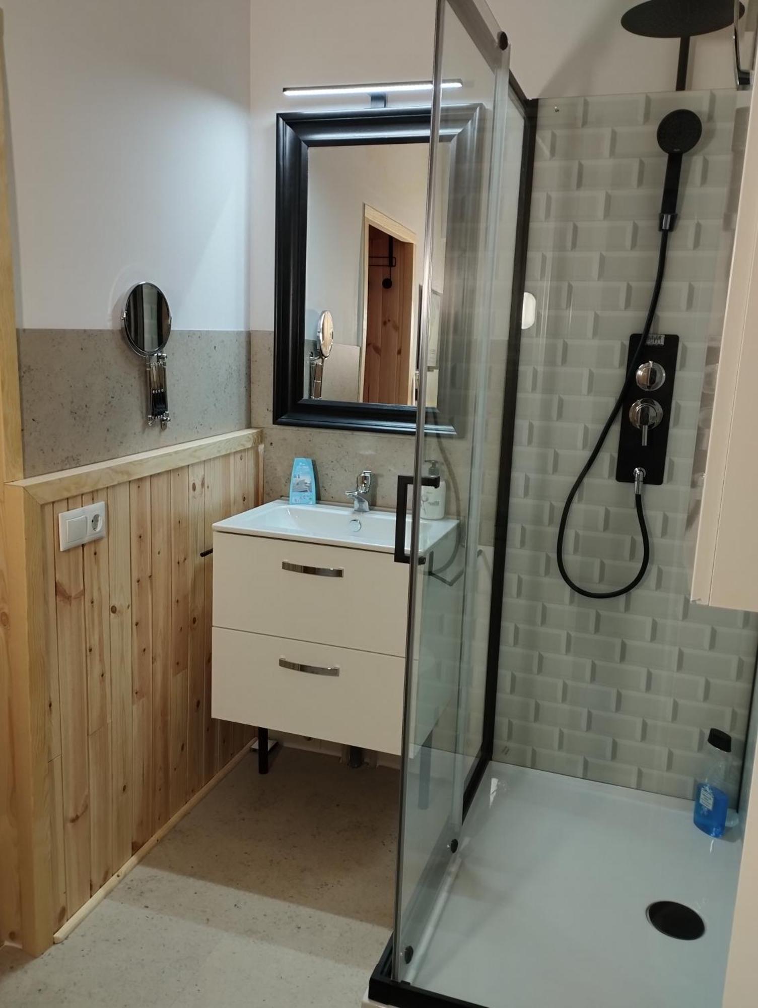 Chambres D'Hotes Chez Catherine A Reus Chambre De Paris Avec Salle De Bains Privee Eksteriør billede